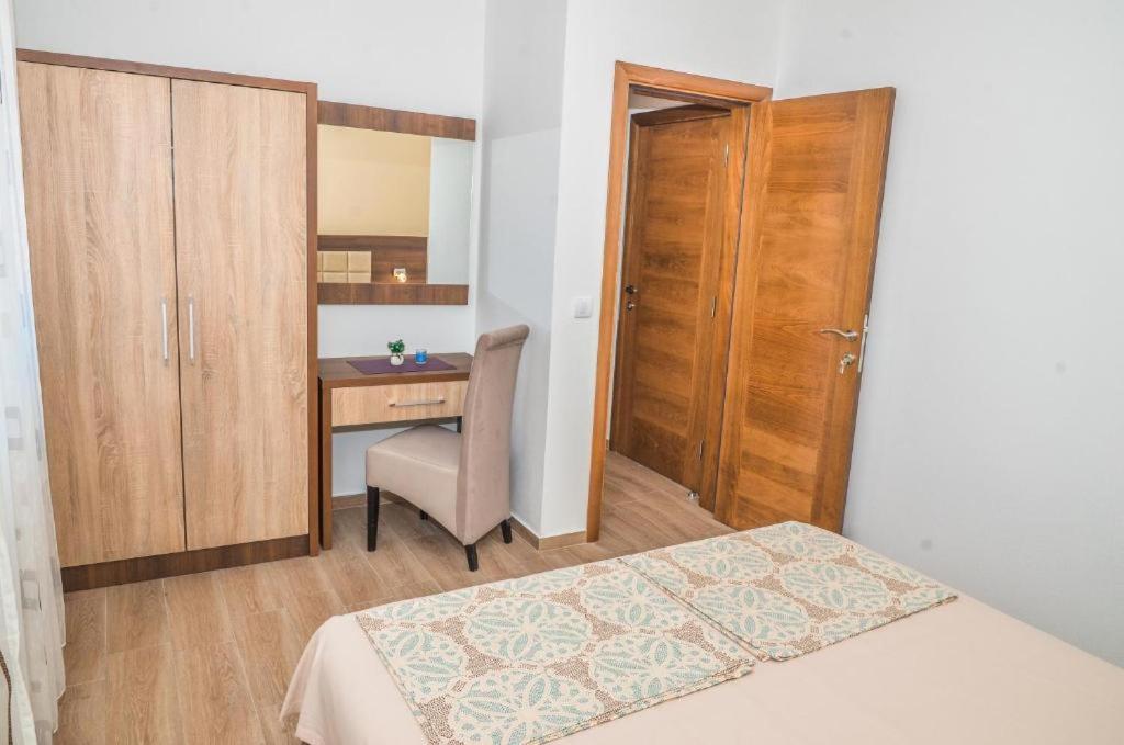 S&M Apartments Ulcinj Exterior photo